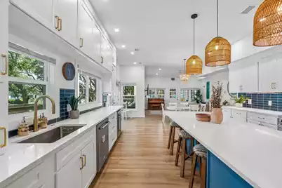 919 Ashley Avenue E, Folly Beach, SC 29439 - Photo 11