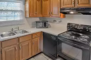 874 Colony Dr S, Charleston, SC 29407 - Photo 7