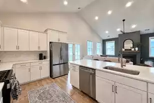 212 Angelica Ave, Summerville, SC 29483 - Photo 5