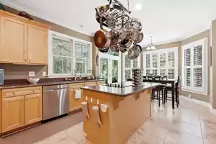 3598 Deer Creek Rd, Mount Pleasant, SC 29466 - Photo 9