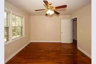 939 Dill Avenue, Charleston, SC 29412 - Photo 13