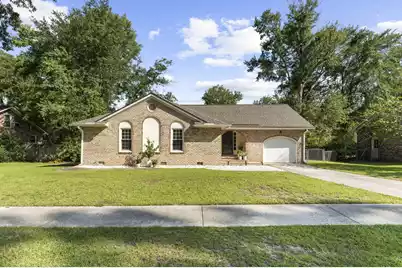 118 Bramwell Drive, Summerville, SC 29485 - Photo 1