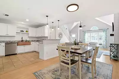 1323 Center Lake Drive, Mount Pleasant, SC 29464 - Photo 9