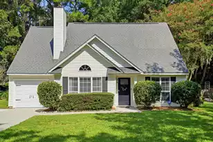 1323 Center Lake Dr, Mount Pleasant, SC 29464 - Photo 1