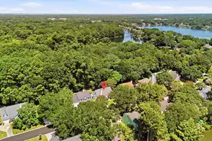 1323 Center Lake Dr, Mount Pleasant, SC 29464 - Photo 33