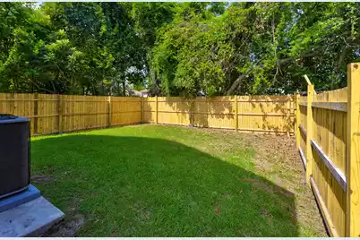 2002 Hugo Avenue, North Charleston, SC 29405 - Photo 21