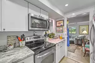 106 Ventura Pl, Mount Pleasant, SC 29464 - Photo 15