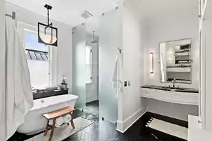 21 Lamboll St, Charleston, SC 29401 - Photo 37