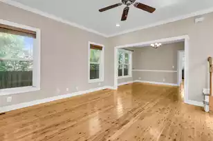 8 Hampton Pl, Charleston, SC 29403 - Photo 9