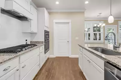 719 Hickory Street N, Summerville, SC 29483 - Photo 11