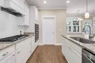 719 Hickory Street N, Summerville, SC 29483 - Photo 11