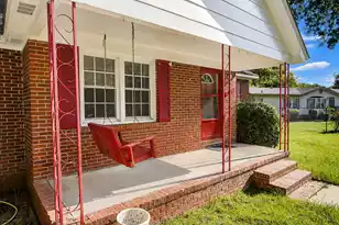 2604 Oakridge Circle N, North Charleston, SC 29420 - Photo 3