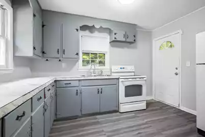 2604 Oakridge Circle N, North Charleston, SC 29420 - Photo 13