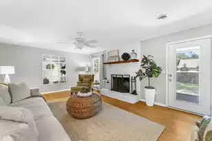 908 Searle Ct, Mount Pleasant, SC 29464 - Photo 15