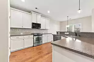 4004 Sanderson Ln, Summerville, SC 29483 - Photo 7