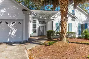 1324 Old Mill Ln, Mount Pleasant, SC 29464 - Photo 5