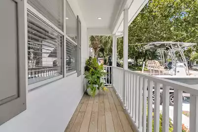 679 Kent Street, Mount Pleasant, SC 29464 - Photo 9