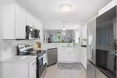 7331 Suncatcher Drive, Hanahan, SC 29410 - Photo 3