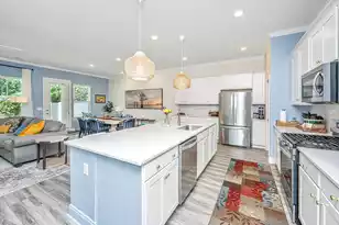 3090 Emma Ln, Mount Pleasant, SC 29466 - Photo 5