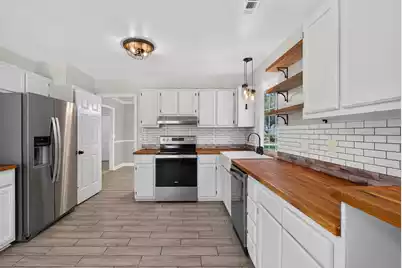 4716 Landerwood Court, North Charleston, SC 29420 - Photo 5