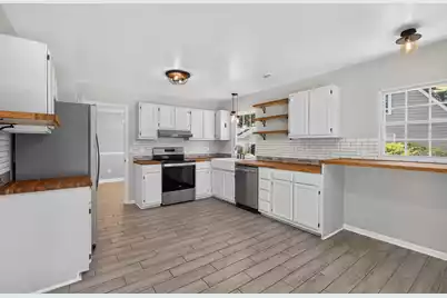 4716 Landerwood Court, North Charleston, SC 29420 - Photo 3