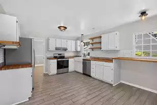 4716 Landerwood Ct, North Charleston, SC 29420 - Photo 3