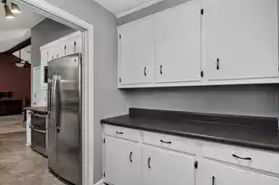 295 Forest Cir, Summerville, SC 29483 - Photo 11