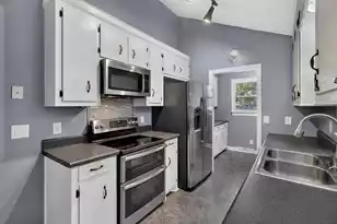 295 Forest Cir, Summerville, SC 29483 - Photo 9