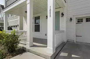 1088 Magnolia Warbler Wy, Ravenel, SC 29470 - Photo 3