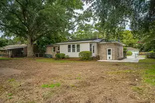 1056 Woodside Dr, Charleston, SC 29412 - Photo 27