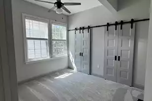 655 Bay Street E, Charleston, SC 29403 - Photo 9