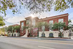 655 Bay Street E, Charleston, SC 29403 - Photo 1
