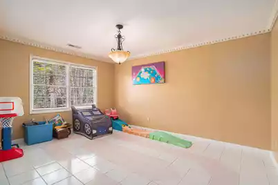 23 Basilica Avenue S, Hanahan, SC 29410 - Photo 9