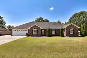1042 Loblolly Dr, Manning, SC 29102 - Photo 1