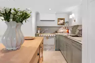 3 Queen St #209, Charleston, SC 29401 - Photo 17