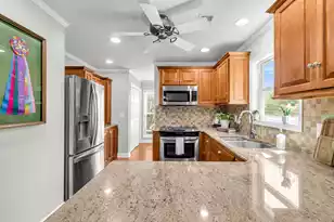 1527 Barquentine Dr, Mount Pleasant, SC 29464 - Photo 9