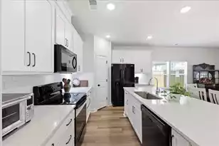 1437 Arabella St, Charleston, SC 29414 - Photo 3