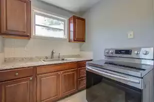 1833 Orangeburg St, North Charleston, SC 29405 - Photo 5