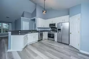 3346 Lindner Ln, Mount Pleasant, SC 29466 - Photo 11