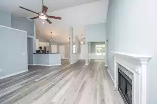 3346 Lindner Ln, Mount Pleasant, SC 29466 - Photo 9