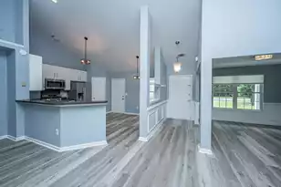 3346 Lindner Ln, Mount Pleasant, SC 29466 - Photo 3