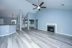 3346 Lindner Ln, Mount Pleasant, SC 29466 - Photo 7