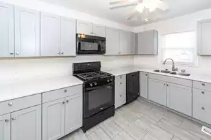 2139 Pierpont Ave, Charleston, SC 29414 - Photo 9
