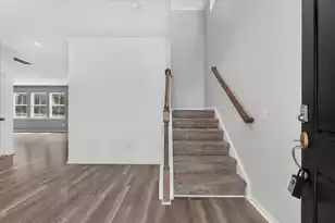 126 Red Blf St, Summerville, SC 29483 - Photo 5