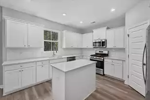 126 Red Blf St, Summerville, SC 29483 - Photo 13
