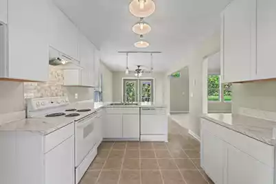 109 Creekside Drive, Summerville, SC 29485 - Photo 7