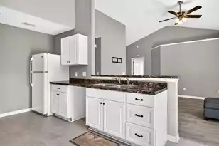 217 Barnwell St, Summerville, SC 29483 - Photo 23