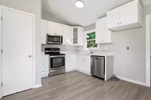 5230 Scarsdale Ave, North Charleston, SC 29418 - Photo 9