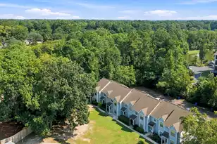 1752 Deer Path Dr, Mount Pleasant, SC 29464 - Photo 5