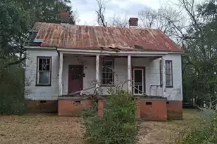 1414 Glover St, Orangeburg, SC 29115 - Photo 1